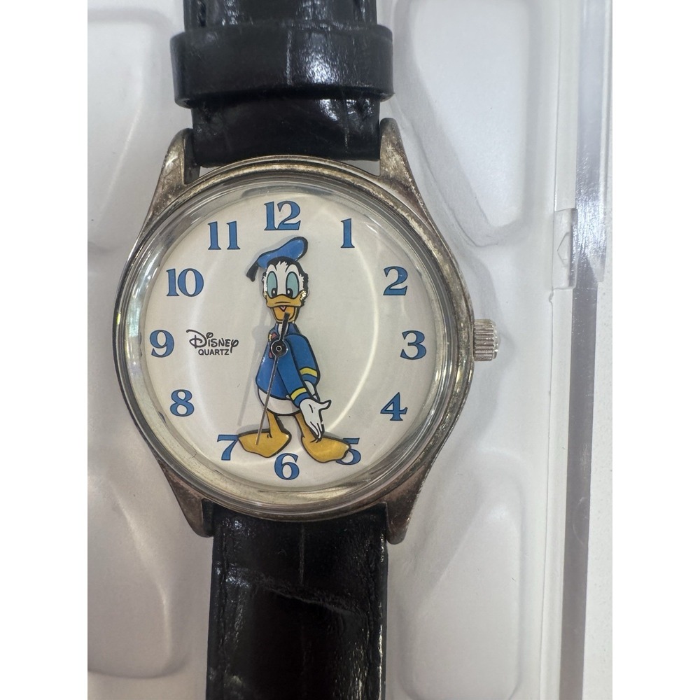 Donald Duck Vintage Quartz Wrist Watch, Japan Leather Band Needs Battery (A)